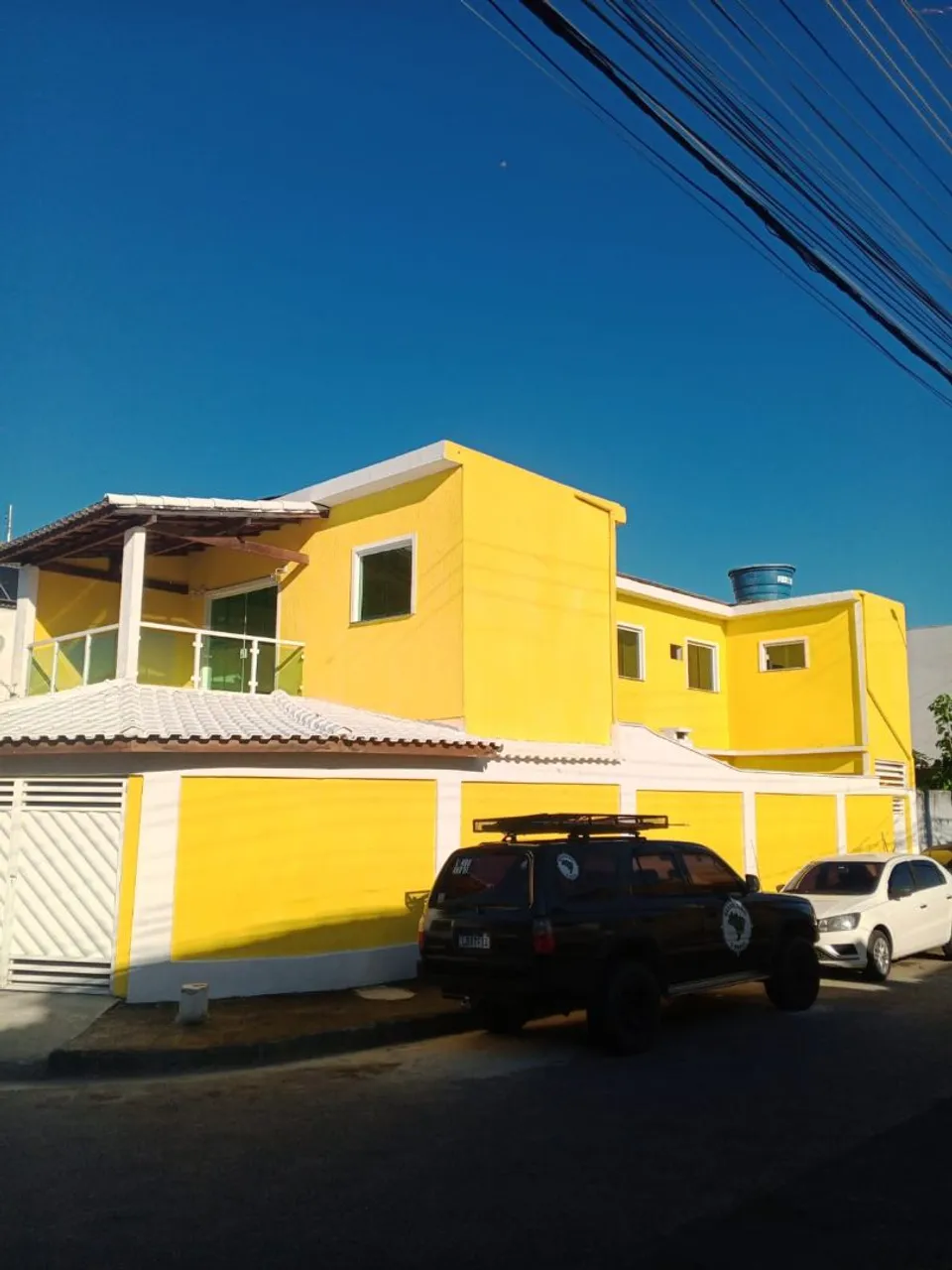 Glass-enclosed balcony in a 3-bedroom house, 197 m² — photo 7