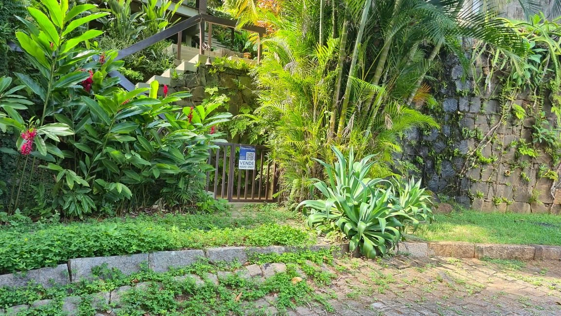 Furnished house, 530 m², with a grill on the balcony — photo 80