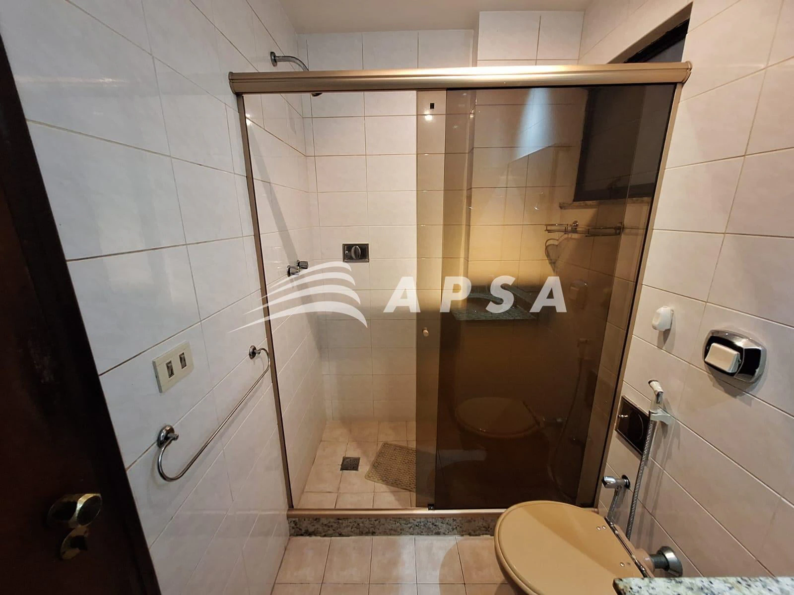 120 m² apartment with 3 bedrooms and separate kitchen — photo 11