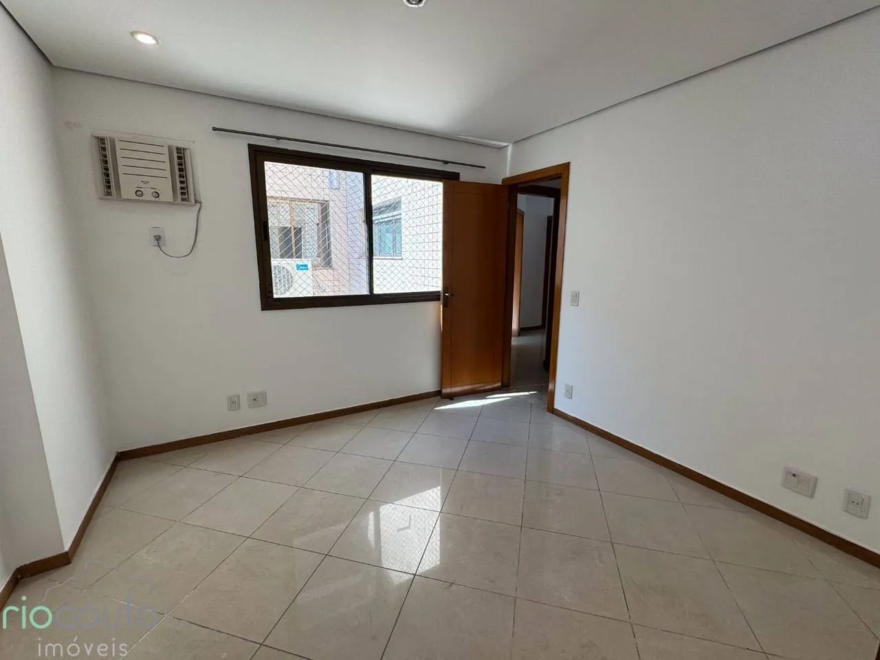 Duplex penthouse with 3 bedrooms and 291 m² terrace — photo 25