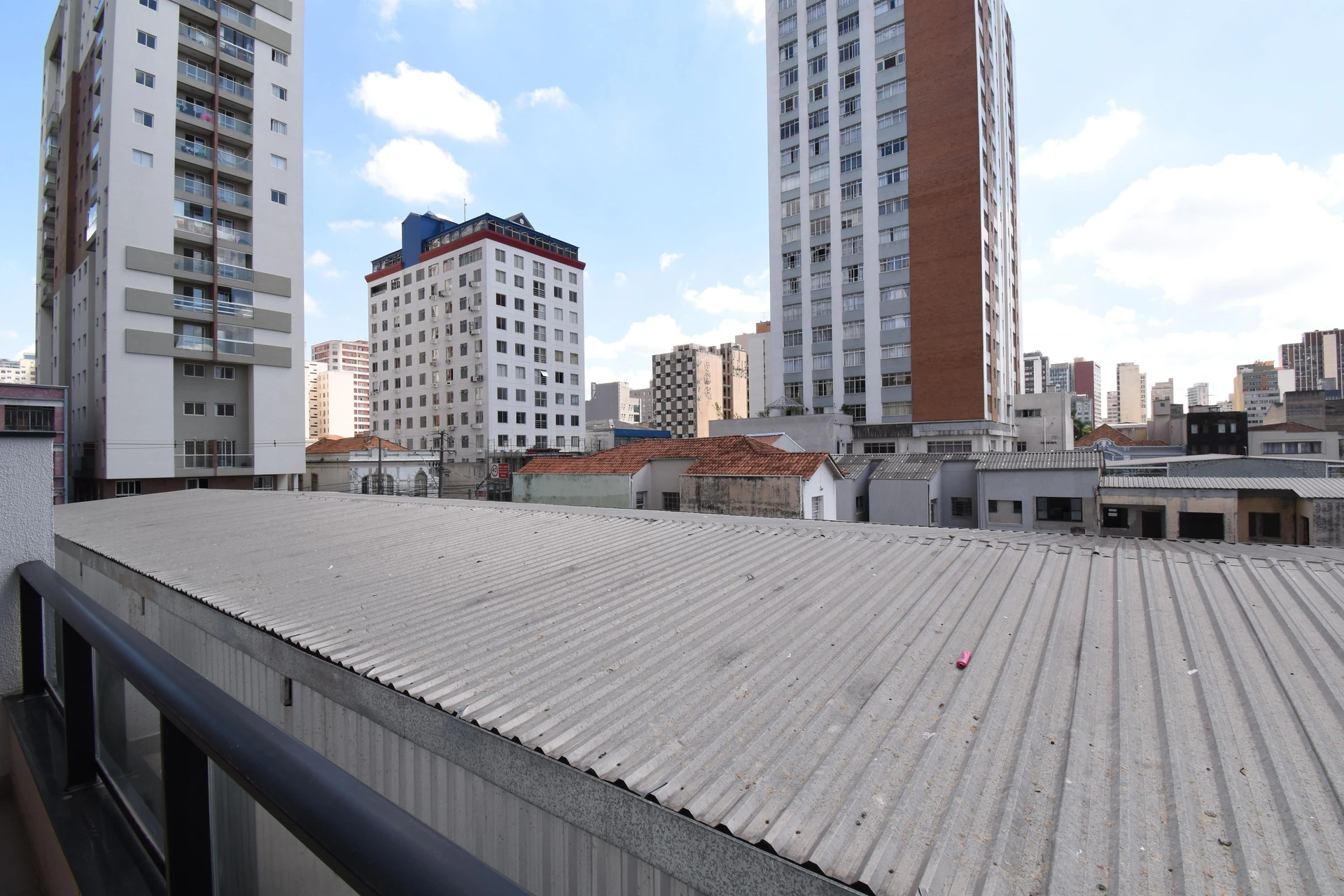 Furnished studio, 22 m², with a glass-enclosed balcony — photo 30