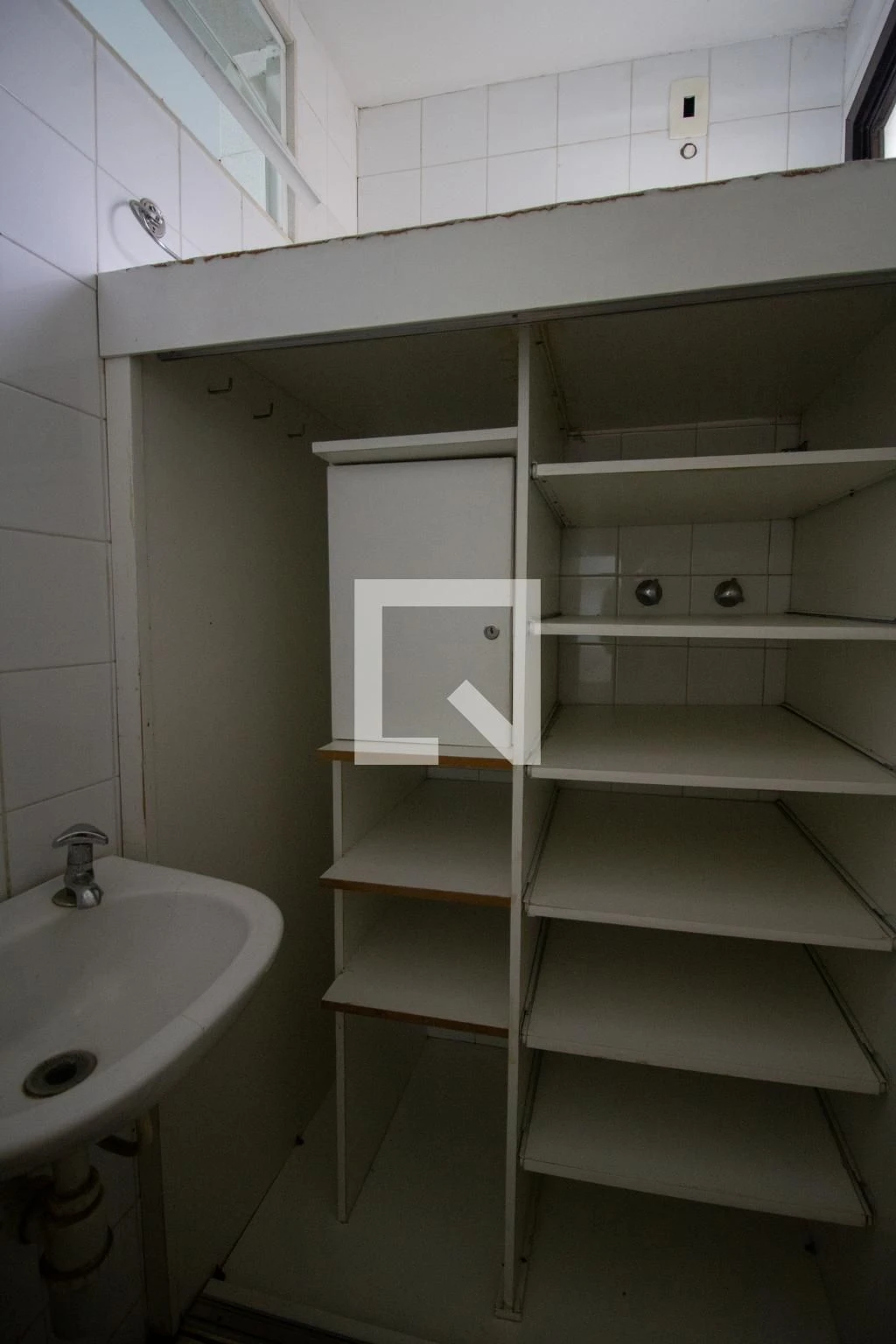 Apartamento sem mobília com 3 quartos e 5 banheiros — photo 41