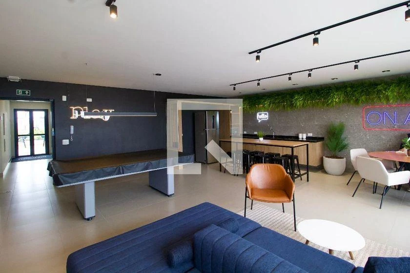 Furnished 2-bedroom apartment with gas kitchen
