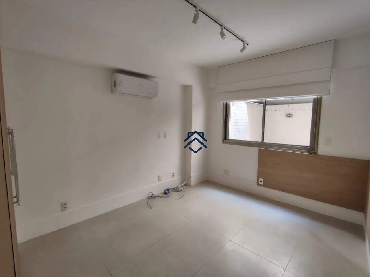 Private BBQ in a 4-bedroom apartment, 193 m² — photo 4