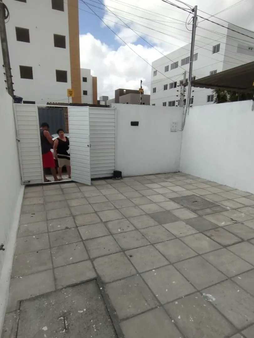 3-bedroom house with a garden in João Pessoa — photo 17