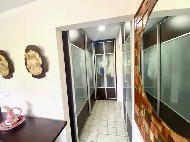 Casa com 4 dormitórios e 5 banheiros, com garagem — photo 10