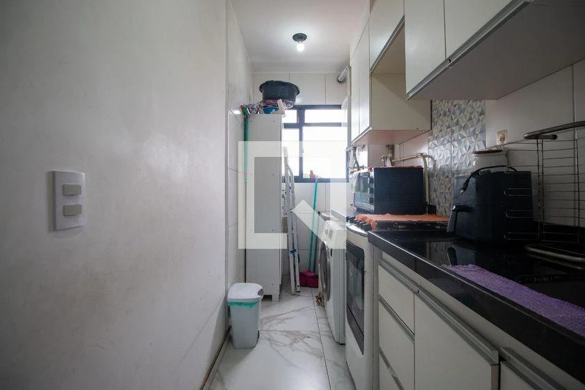 Furnished 52 m² apartment with 2 bedrooms and balcony — photo 5