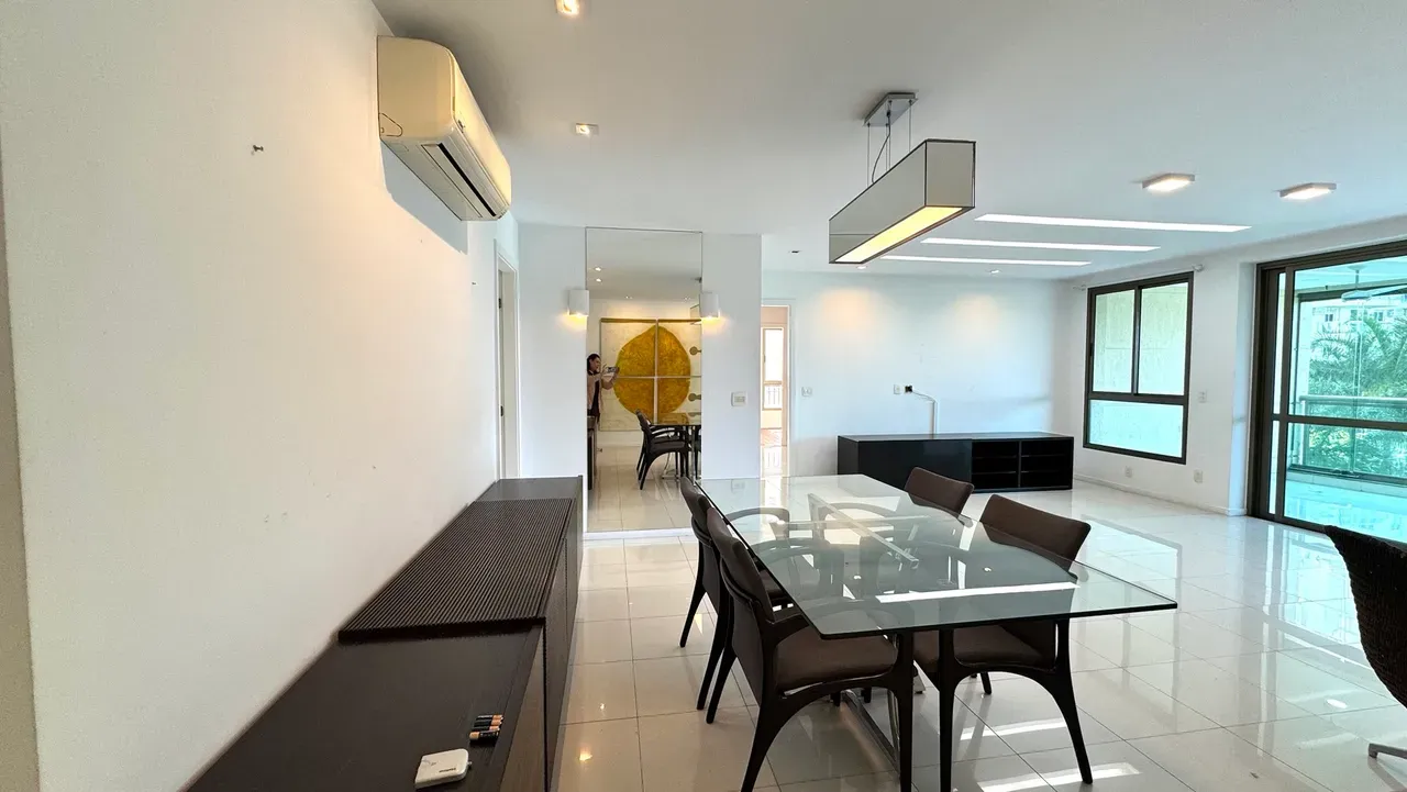 Apartment on the 3rd floor with floor-to-ceiling windows — photo 20
