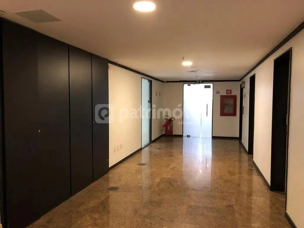 242 m² apartment with 1 bedroom and air conditioning — photo 17