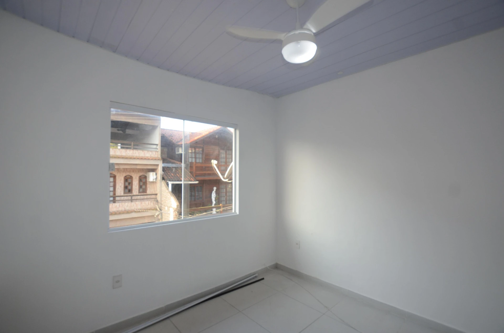 3-bedroom apartment, 1 with its own bathroom, 90 m² — photo 41