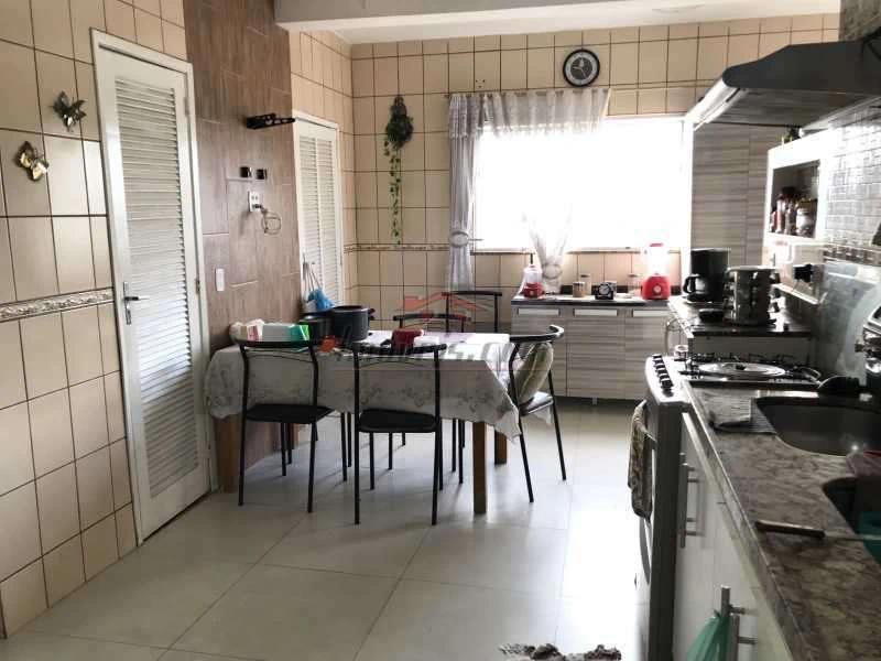 Furnished apartment with private BBQ and 400 m² — photo 20