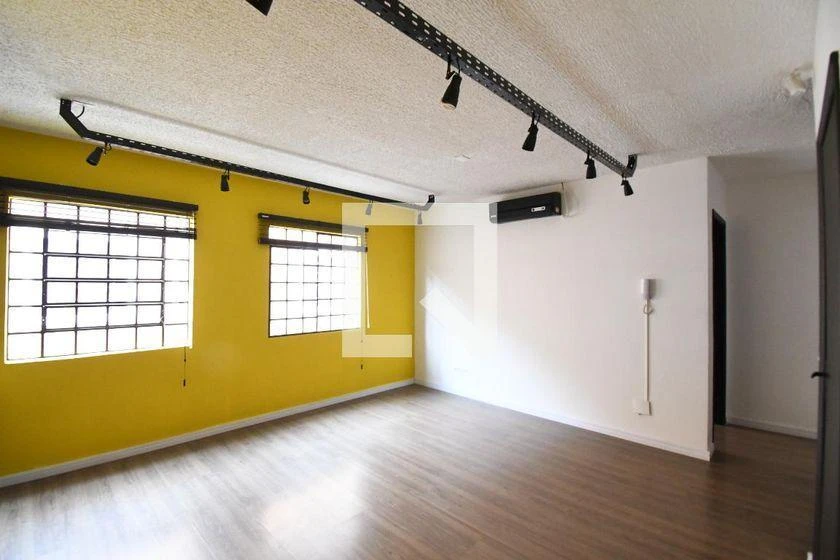 Apartment, 62 m², with wood or laminate floors — photo 6