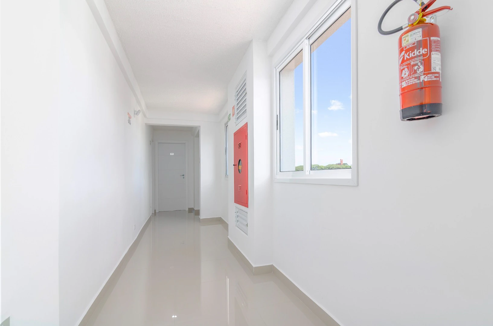 One-bedroom apartment with a washing machine in Curitiba — photo 20