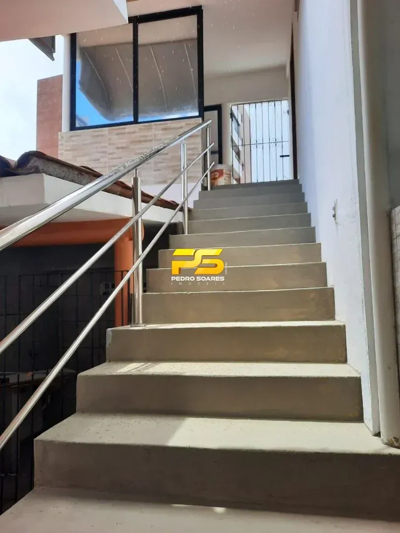 Loft with 1 bedroom, 1 bathroom and 42 m² — photo 2