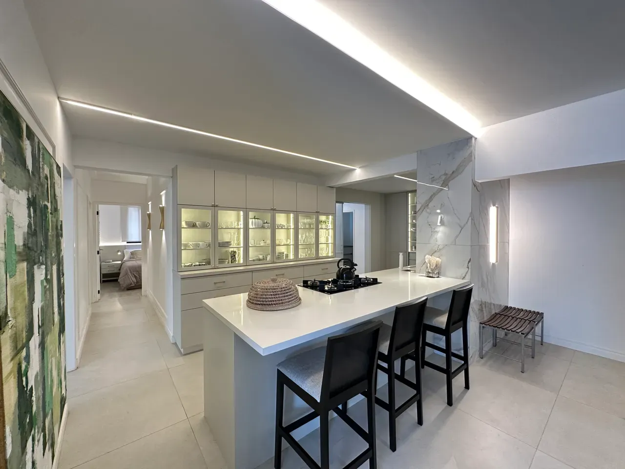 3-bedroom apartment with a fireplace in Florianópolis — photo 32