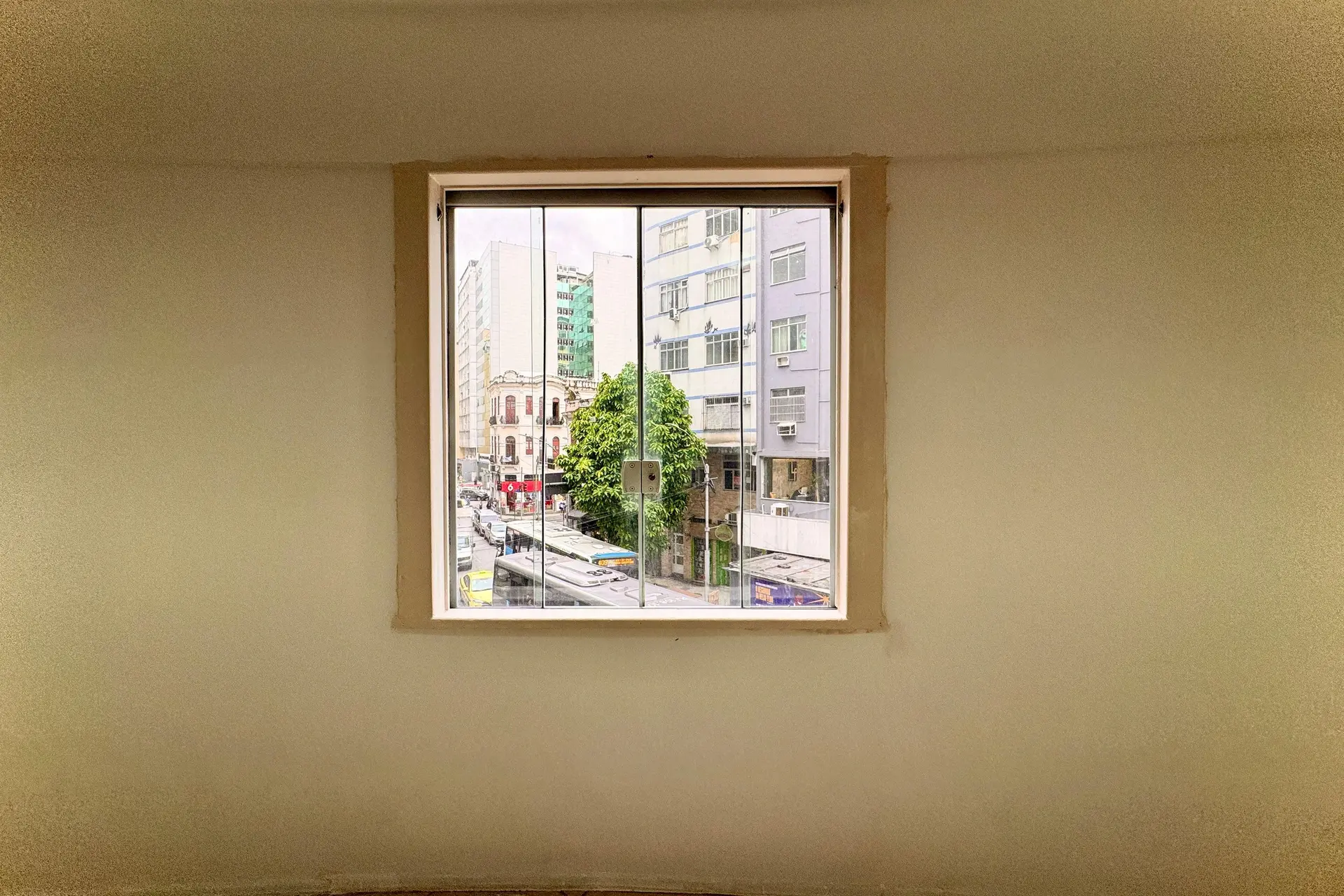 Apartamento de 83 m² e 1 quarto, Centro — photo 2