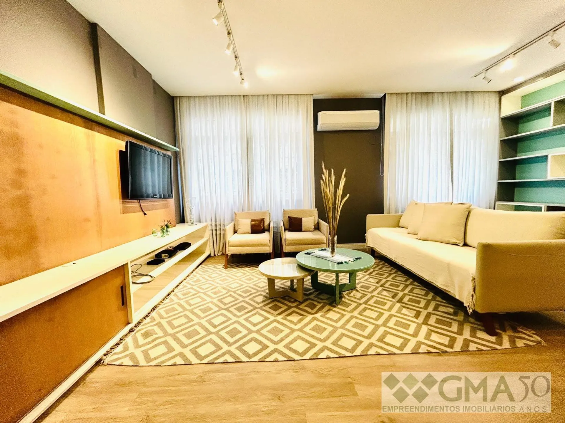 Furnished 110 m² apartment with 3 bedrooms and 1 parking spot — photo 11
