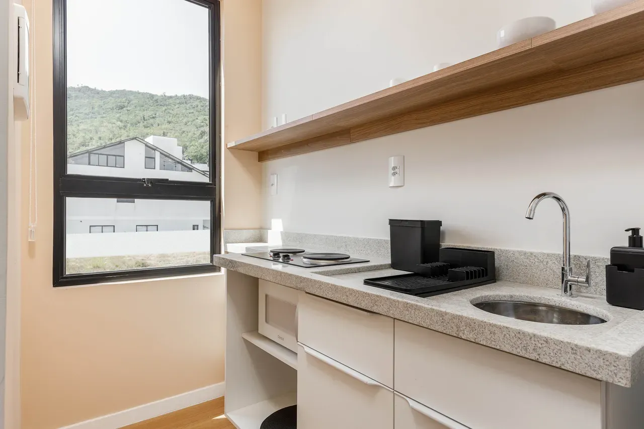 Furnished studio on the 1st floor, with laundry machine and kitchenette — photo 6