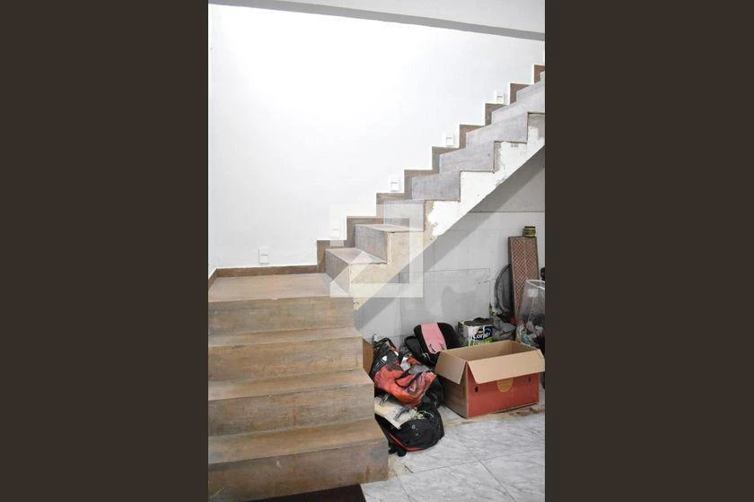 Furnished 100 m² house with 2 bedrooms and 2 bathrooms