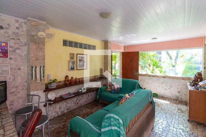 7-bedroom house with a home office in Rio de Janeiro — photo 19