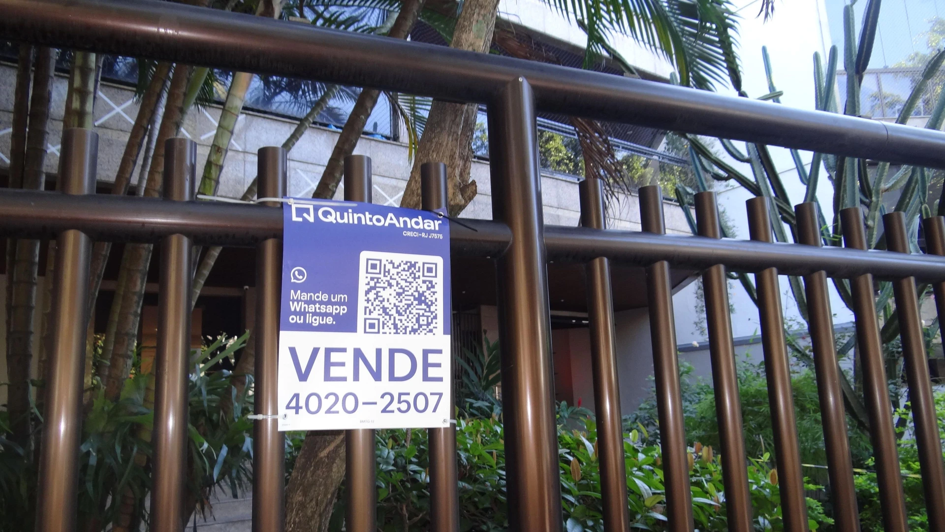 Apartamento sin amueblar con 3 dormitorios y balcón — photo 61