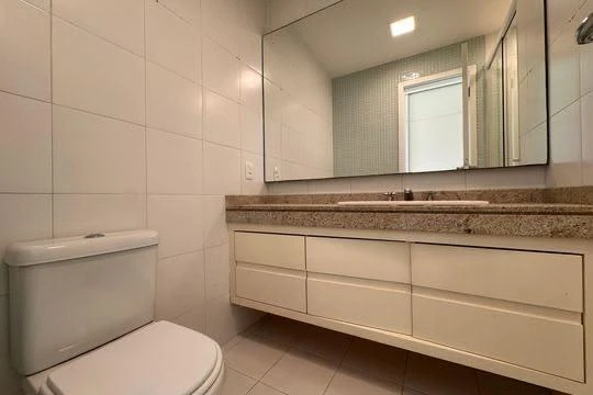 4-bedroom apartment with a separate kitchen, 260 m² — photo 39