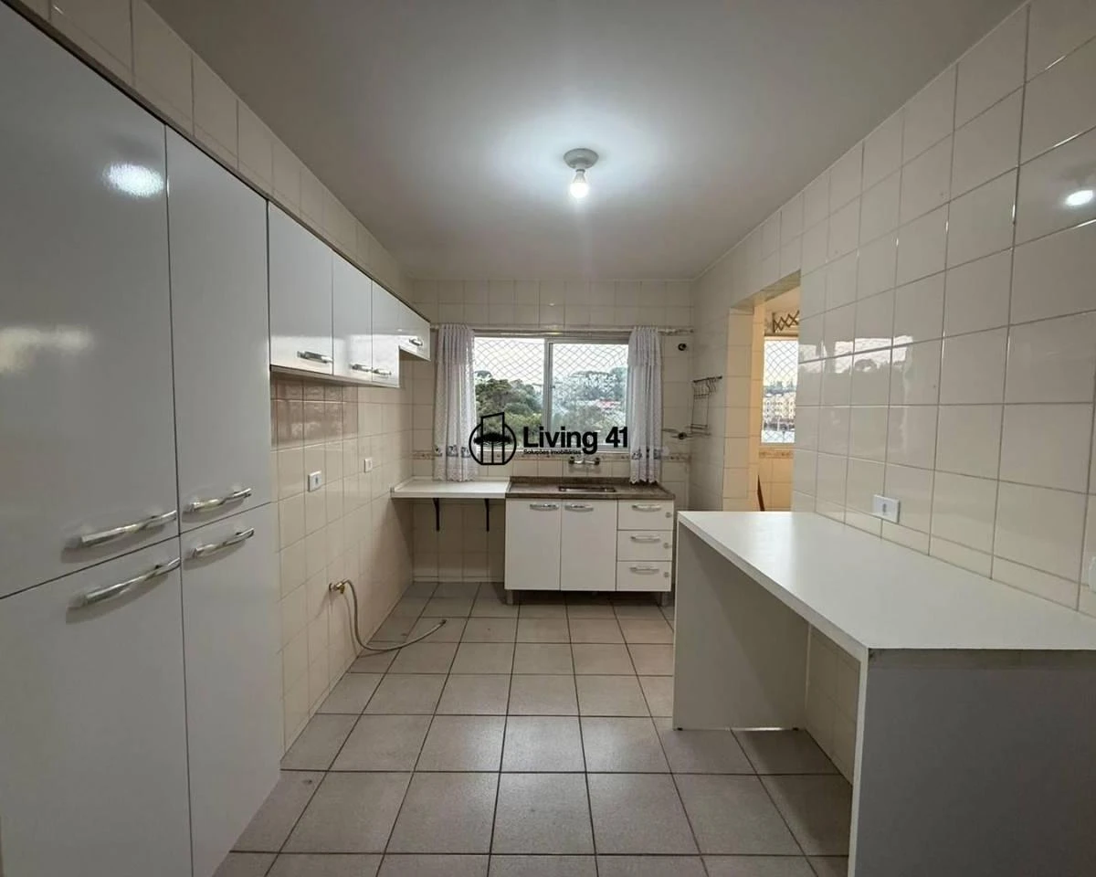 Apartamento de 84 m² com 3 quartos e varanda