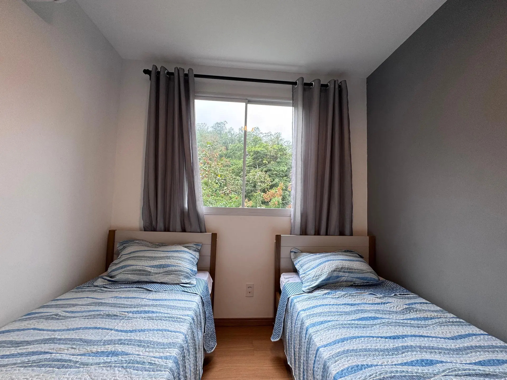 Furnished apartment with 2 bedrooms and a balcony — photo 30