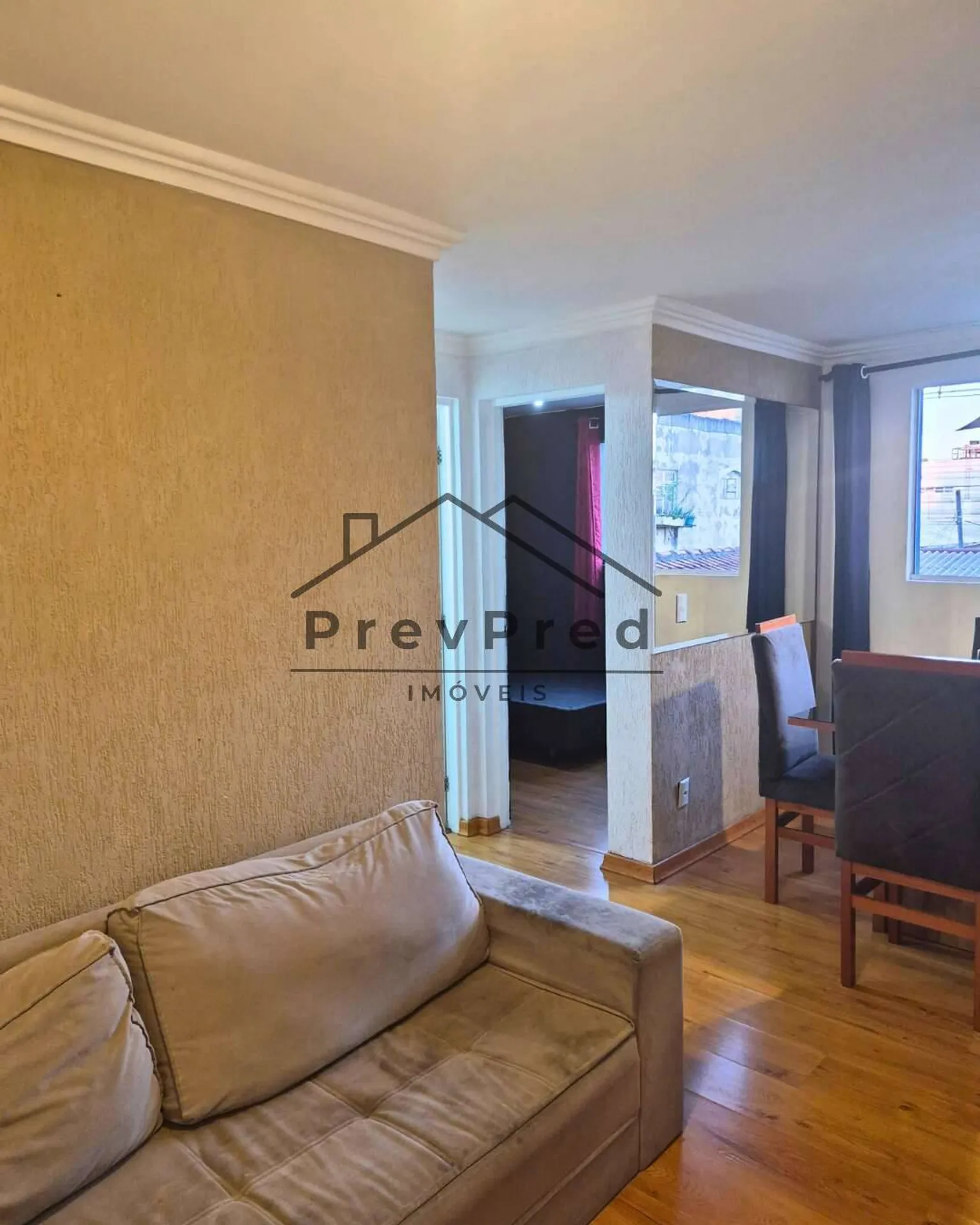 2-bedroom apartment with a washing machine in Curitiba