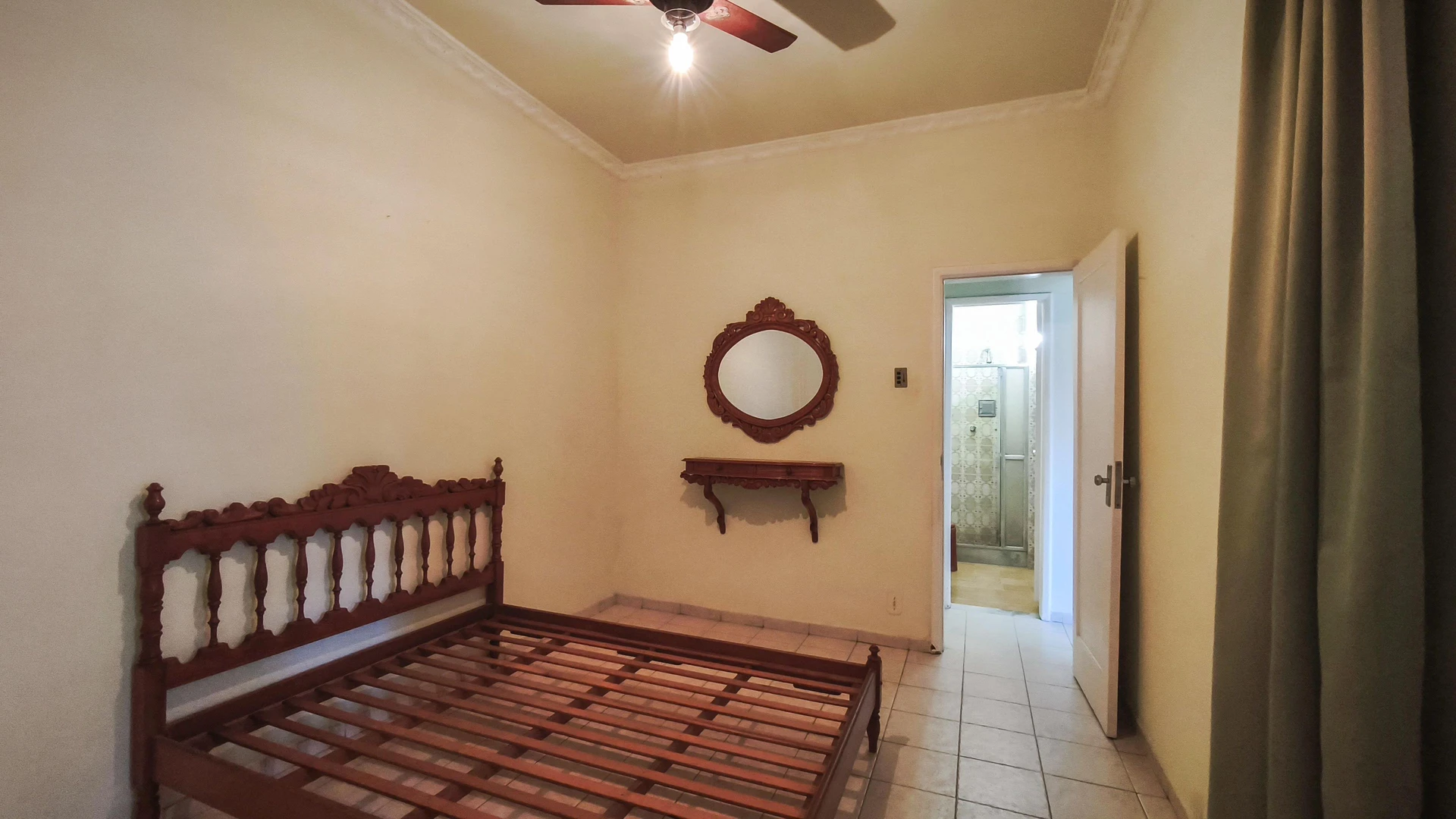 Apartamento de 3 quartos com cozinha separada e 2 banheiros — photo 37