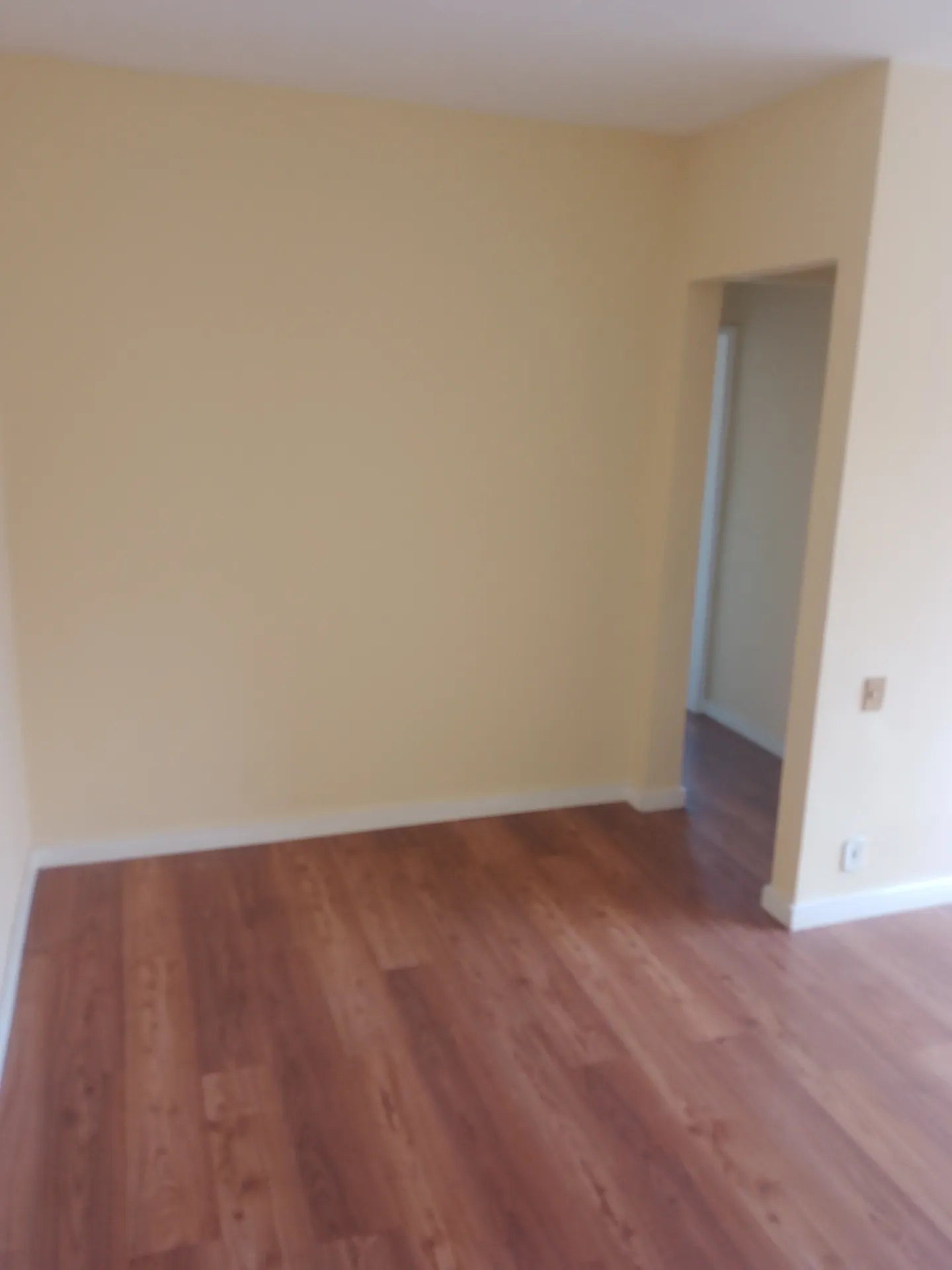 Apartment, 71 m², with wood or laminate floors — photo 11