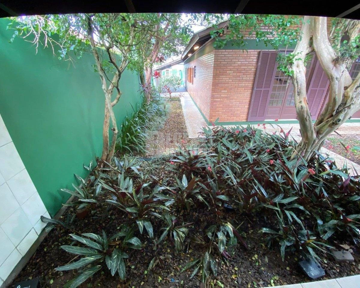 3-bedroom house with a home office in Florianópolis — photo 43