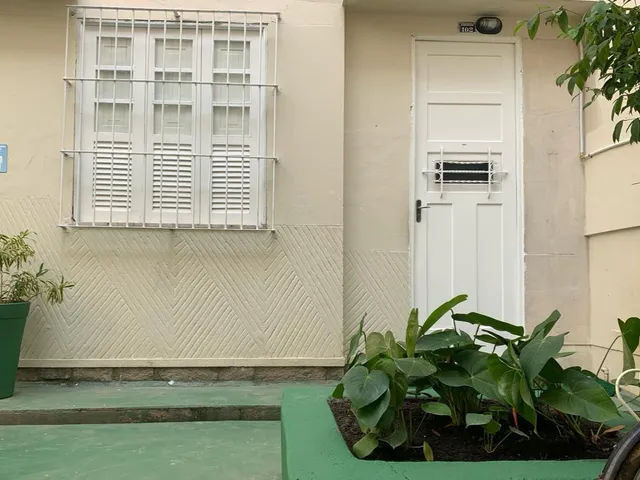 Reformed apartment with 2 bedrooms and a closed kitchen — photo 8