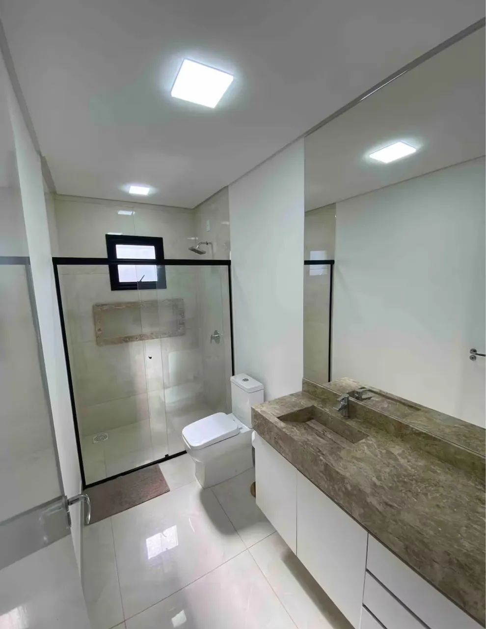 House with 3 bedrooms and 3 bathrooms plus balcony — photo 9