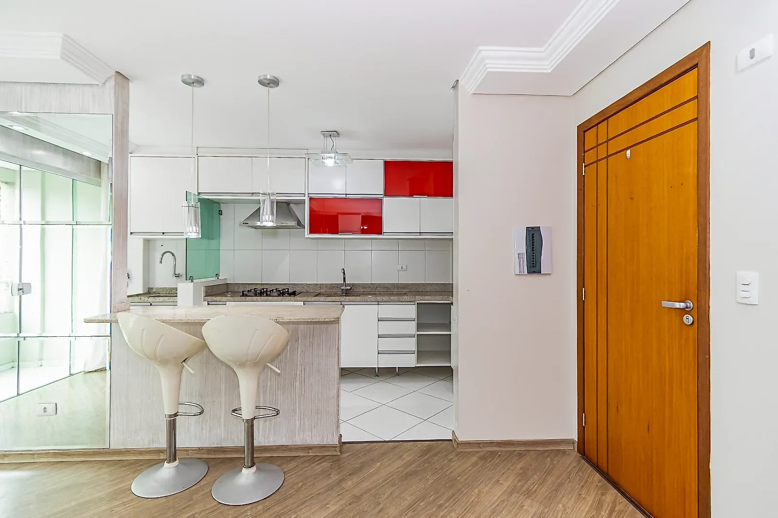 Apartamento de 2 quartos com varanda gourmet, Bacacheri — photo 5