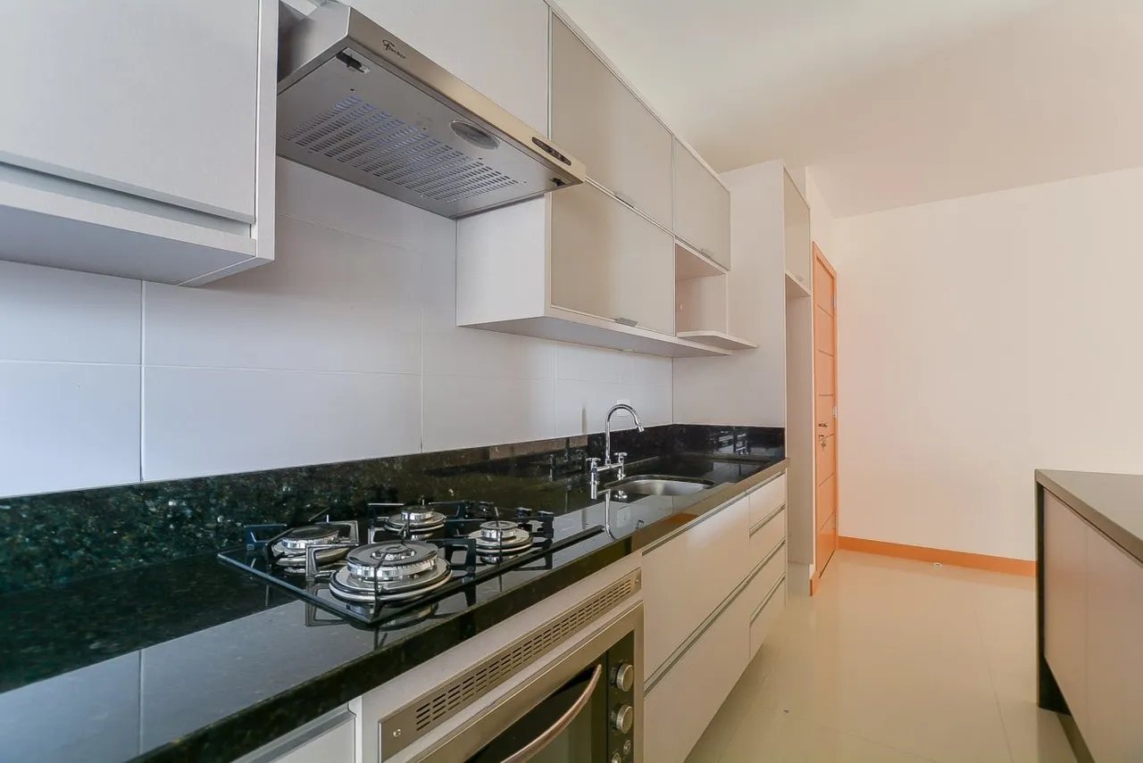 Unfurnished 2-bedroom apartment with 2 bathrooms — photo 6
