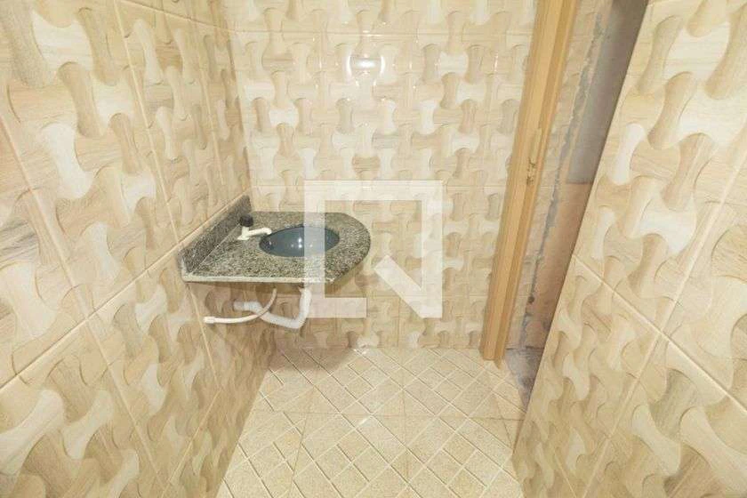 2-bedroom house with a laundry area — photo 23