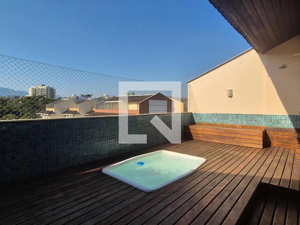 Casa de 4 dormitorios con balcón y 3 plazas de parking — photo 23