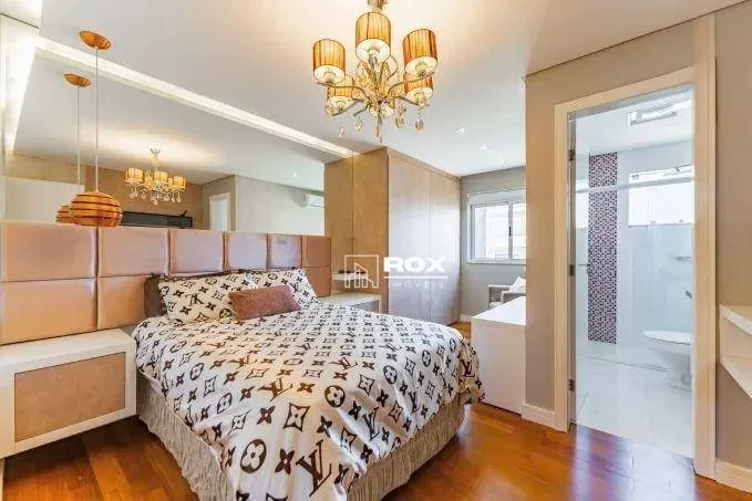 Furnished house with 4 en-suite bedrooms and 266 m² — photo 46