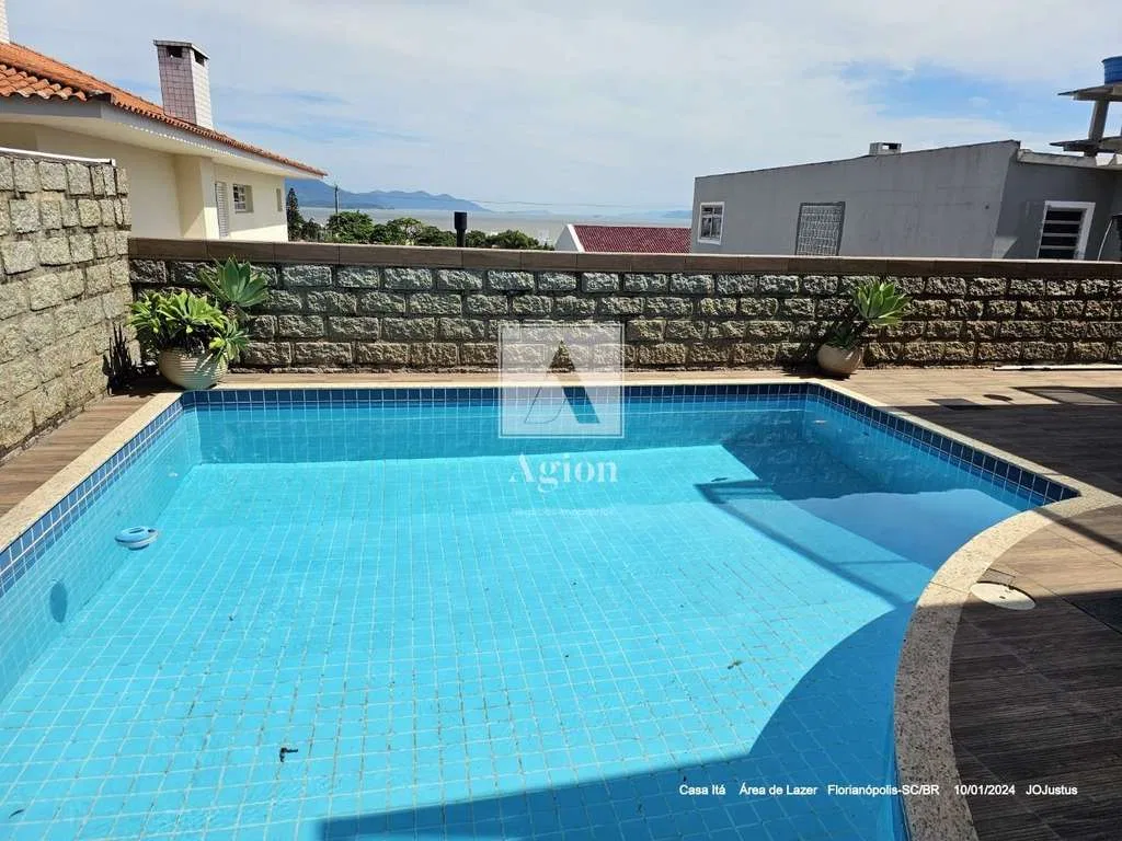 Casa en alquiler con 3 suites y 520 m² — photo 2