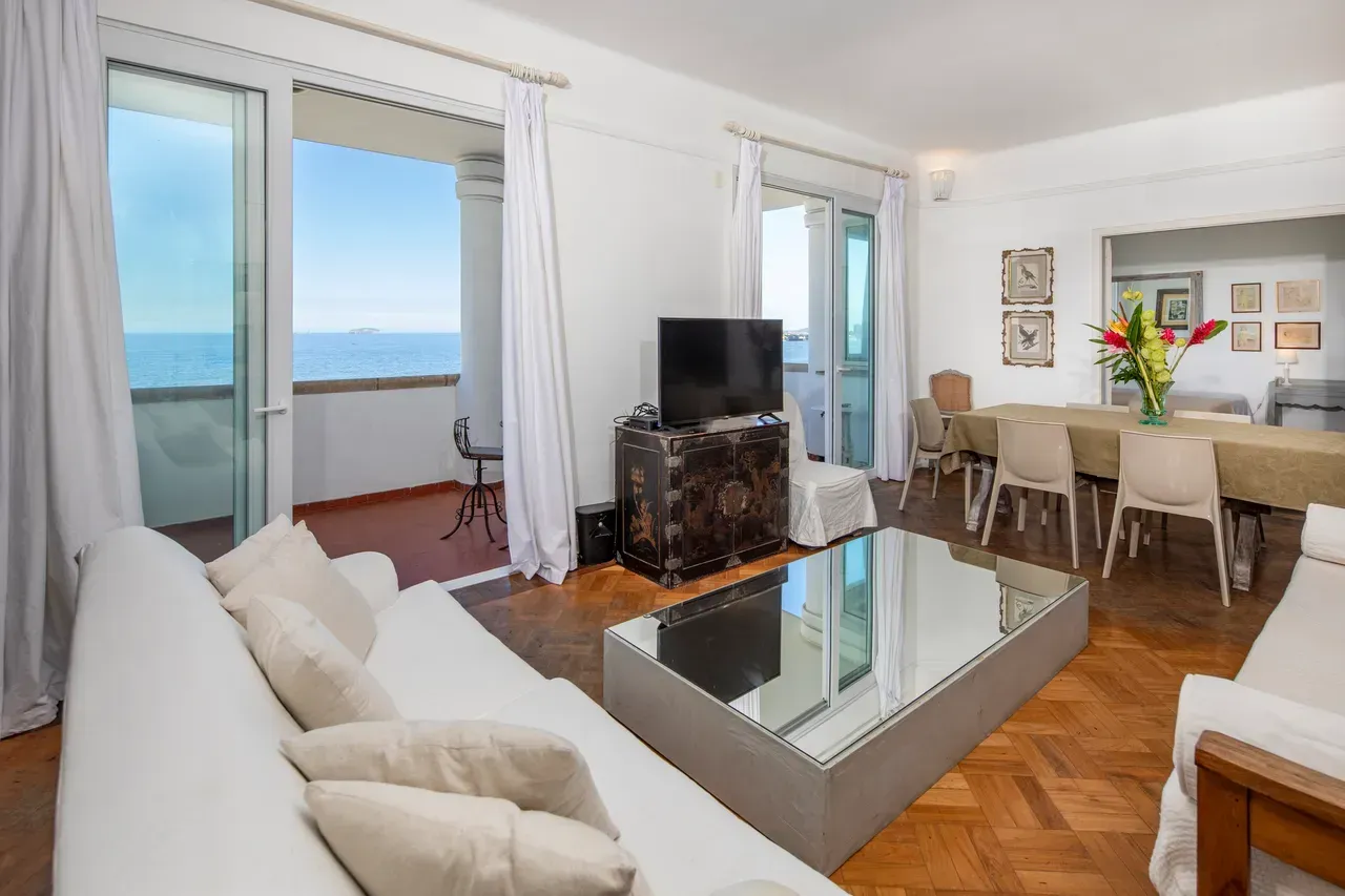 Furnished apartment with 3 bedrooms and a balcony — photo 9