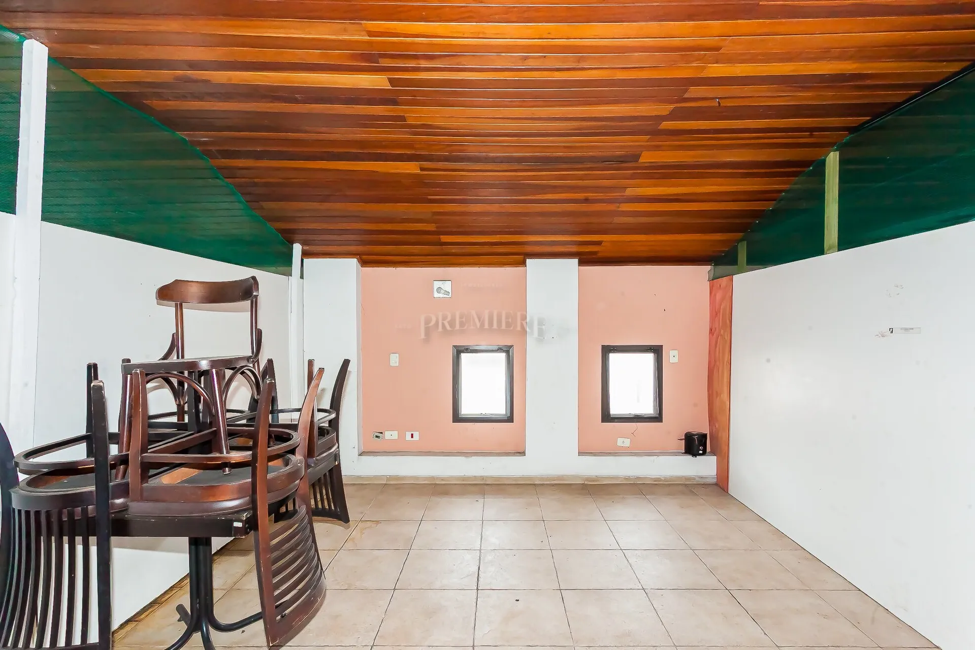 Будинок: 5 спалень, 452 м² — photo 21