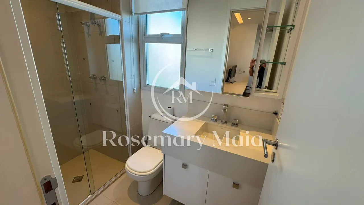 179 m² apartment with 3 bedrooms and 3 parking spaces — photo 50