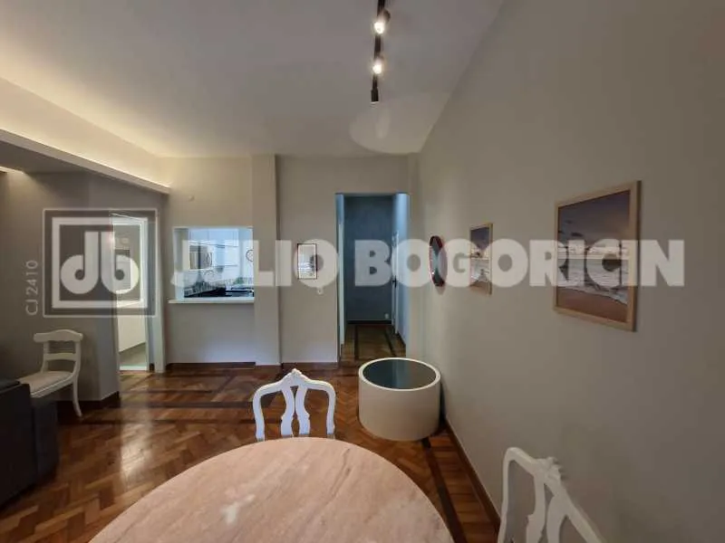 2-bedroom apartment with a washing machine in Rio de Janeiro — photo 9