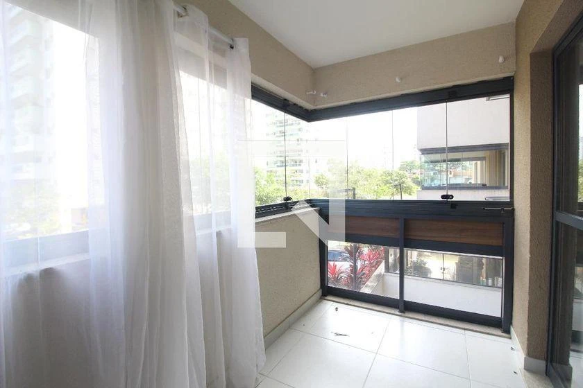 3-bedroom apartment in a building with a gym — photo 34