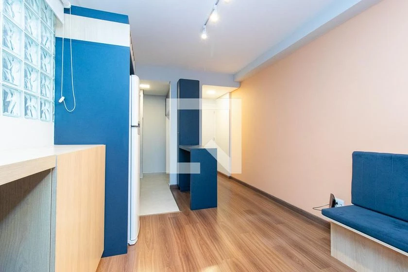 Furnished 1-bedroom apartment with balcony — photo 6