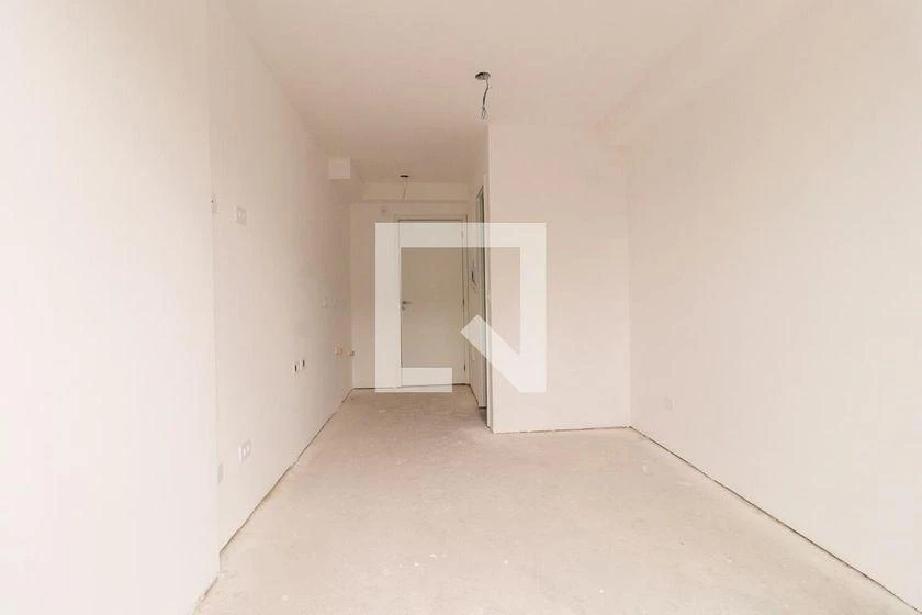 One-bedroom apartment in a building with a gym — photo 22
