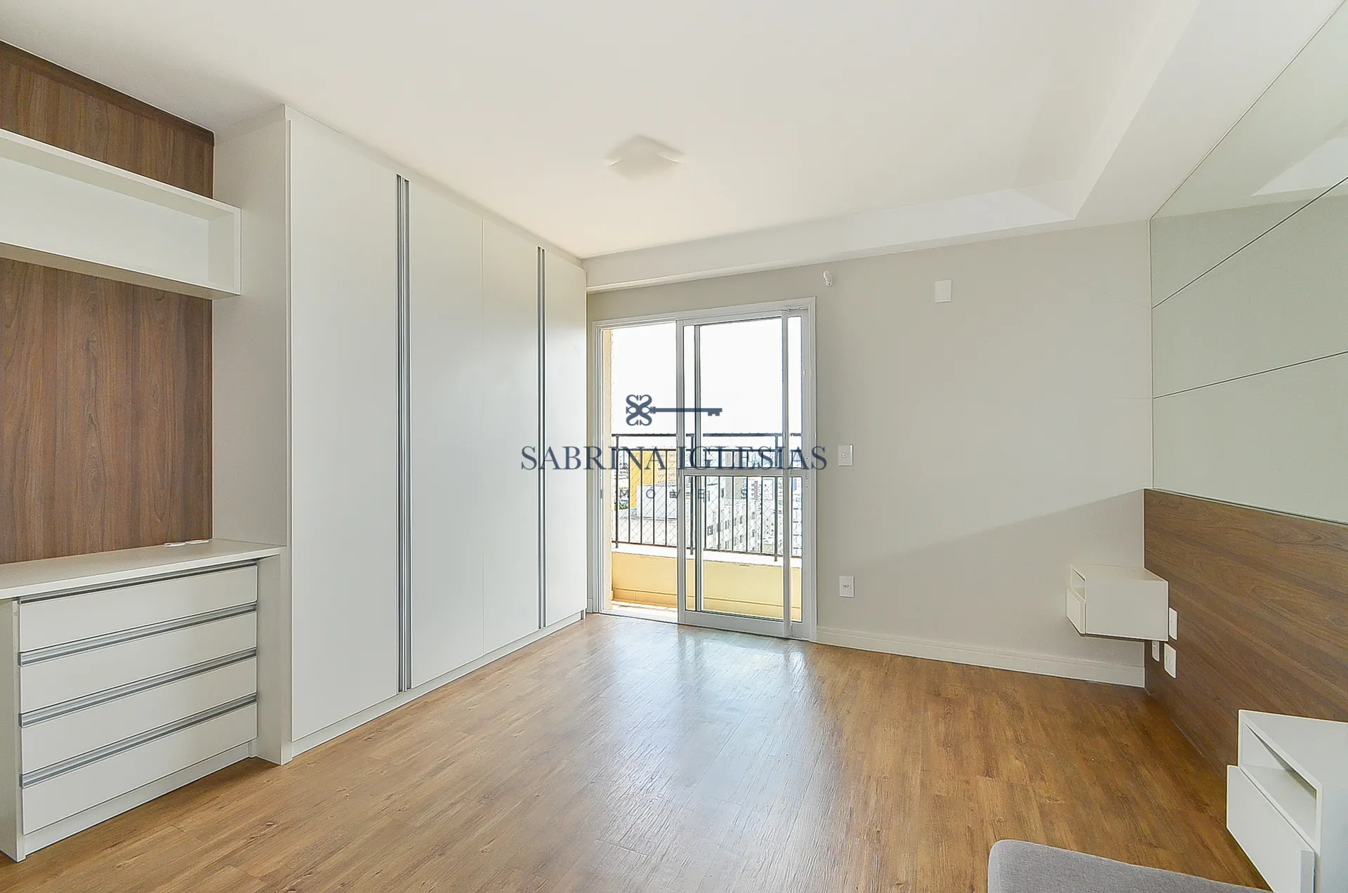 Furnished studio in a building with a sauna