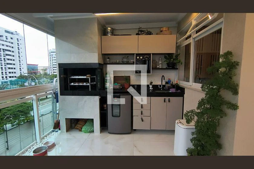 3 quartos e varanda envidraçada: apartamento de 150 m² — photo 3