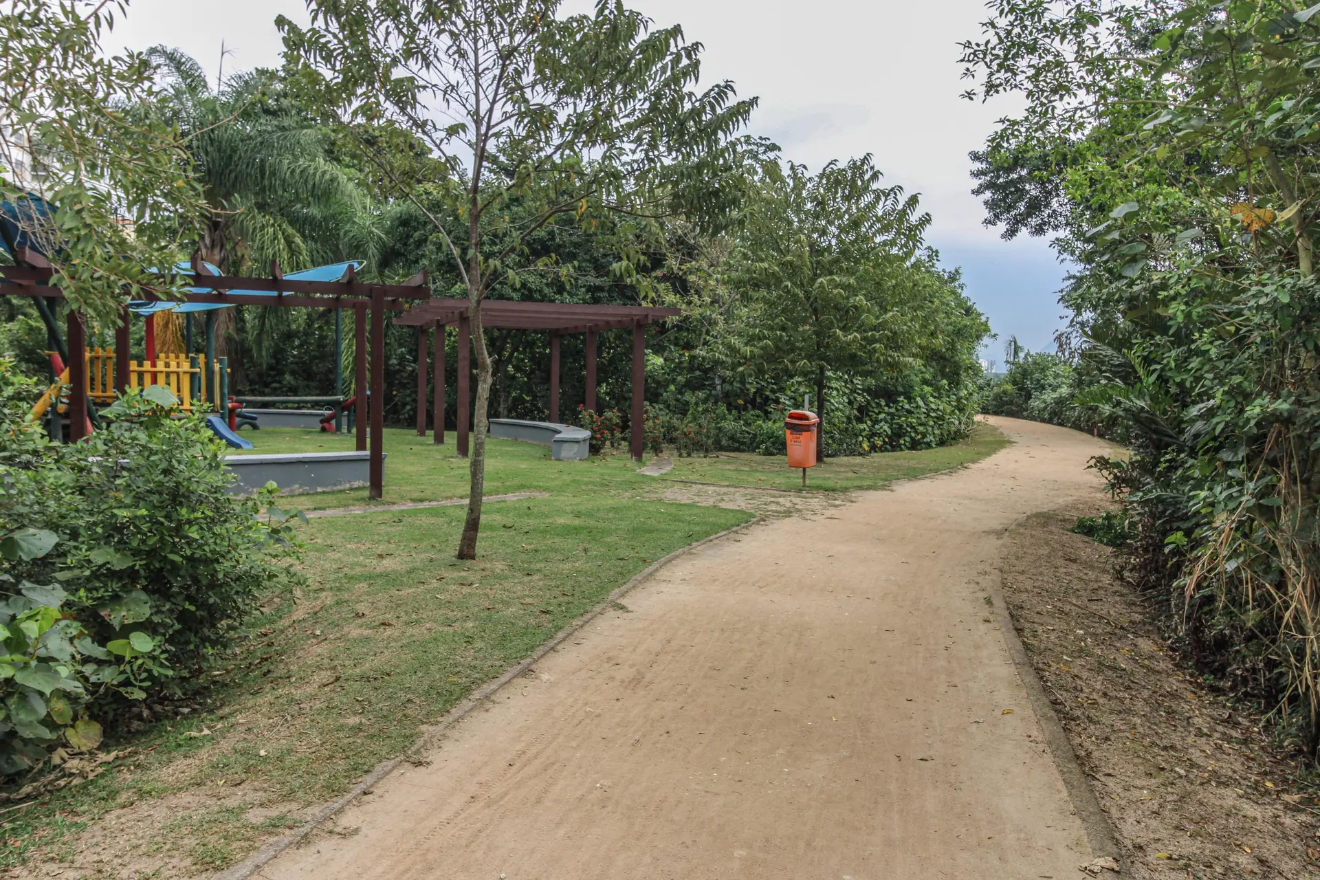 Furnished apartment, 158 m², with a water view — photo 64
